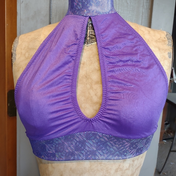 Halter top - Picture 4 of 7